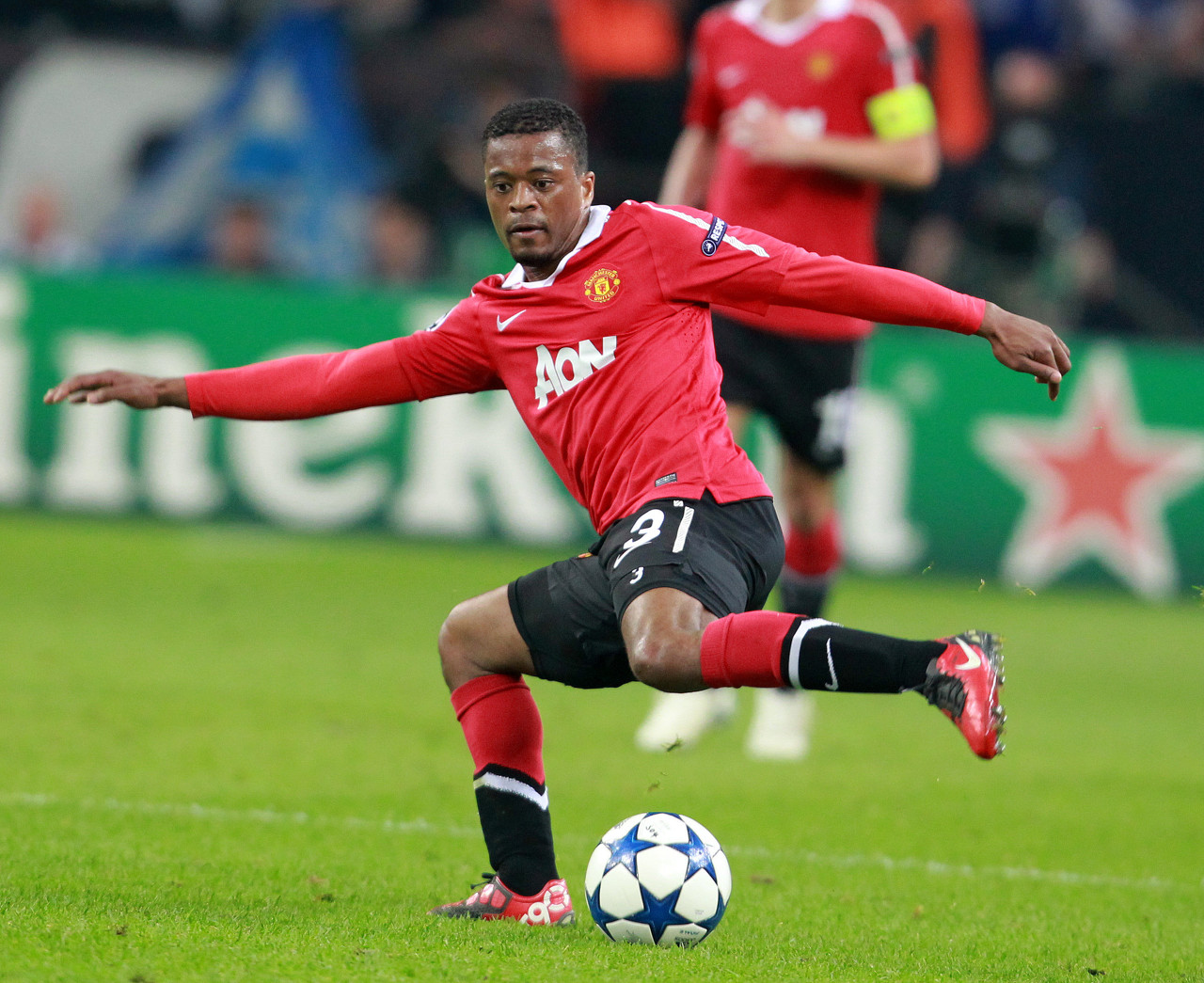 是球队年轻 是球队年轻