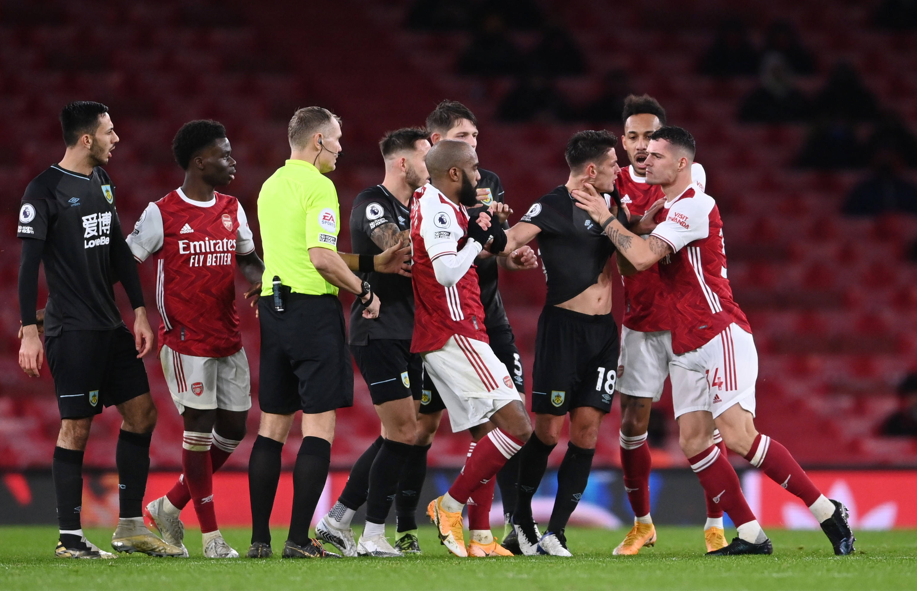 己的光彩 己的光彩